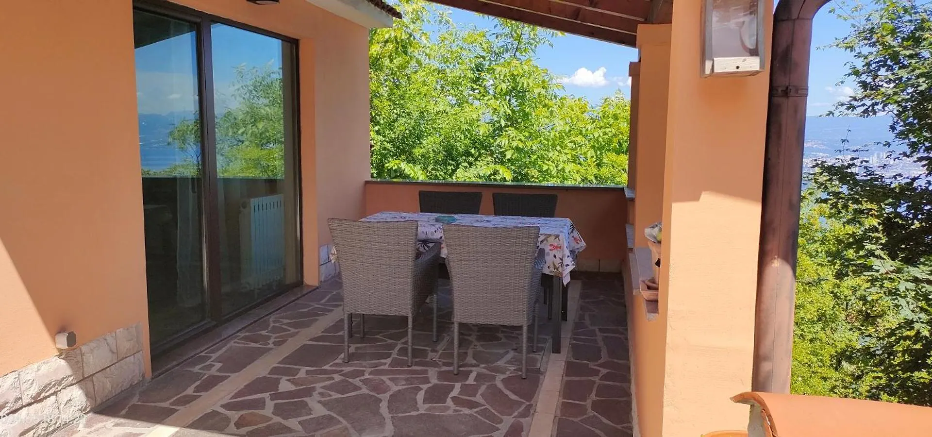 Apartment Pergola Veprinac