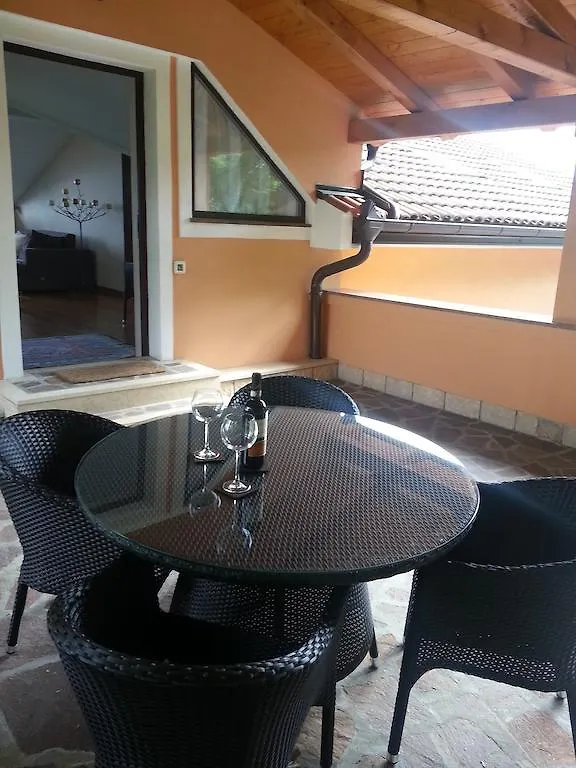 Apartment Pergola Veprinac